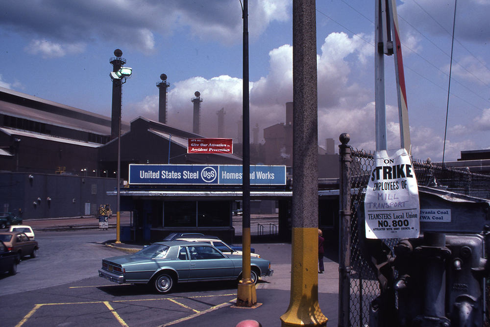 U.S. Steel Homestead Works, Open Hearth No. 5 (O.H. #5), June 1982. Photo from the Eugene Levy Photograph Collection, Carnegie Mellon University Archives